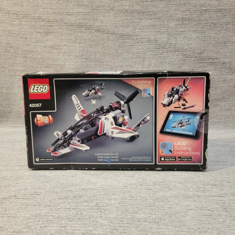 Lego Technic Ultralight Helicopter- 42057 - Picture 4 of 7